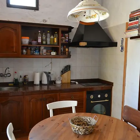 Traditional Canarian Country House Bed and breakfast 2*