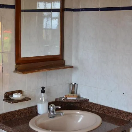 Traditional Canarian Country House Bed and breakfast 2*